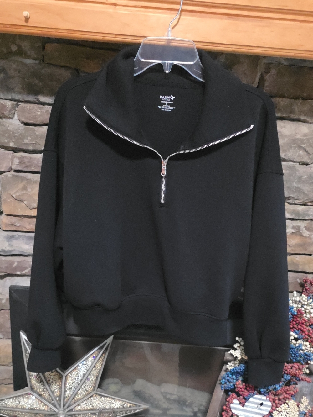 Old Navy Super Soft Active Bounce Fleece Crop Sweater Size Medium